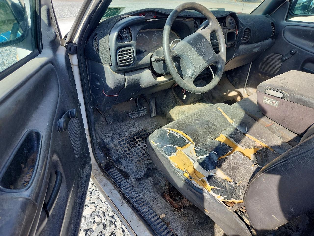 2000 Dodge RAM Chassis Cab Utility / Service Truck