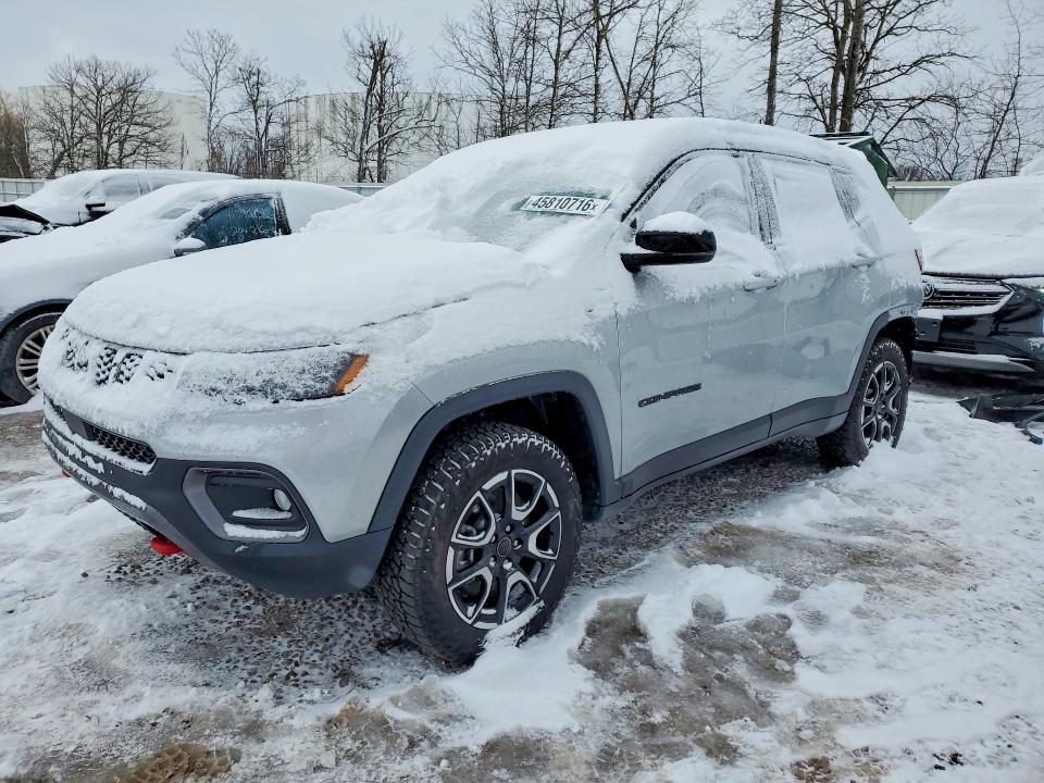 2025 Jeep Compass Trailhawk