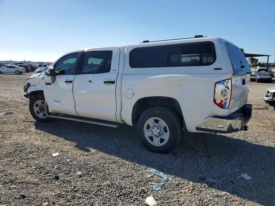 2018 Toyota Tundra SR5