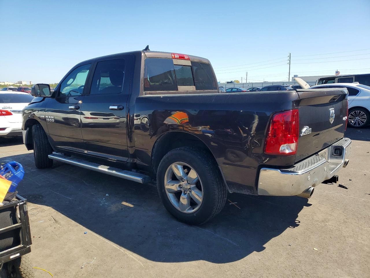 2016 Dodge RAM 1500 SLT