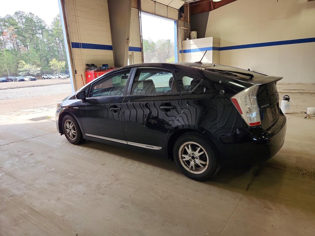 2010 Toyota Prius ii