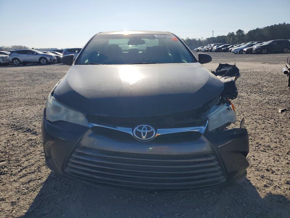 2016 Toyota Camry xle