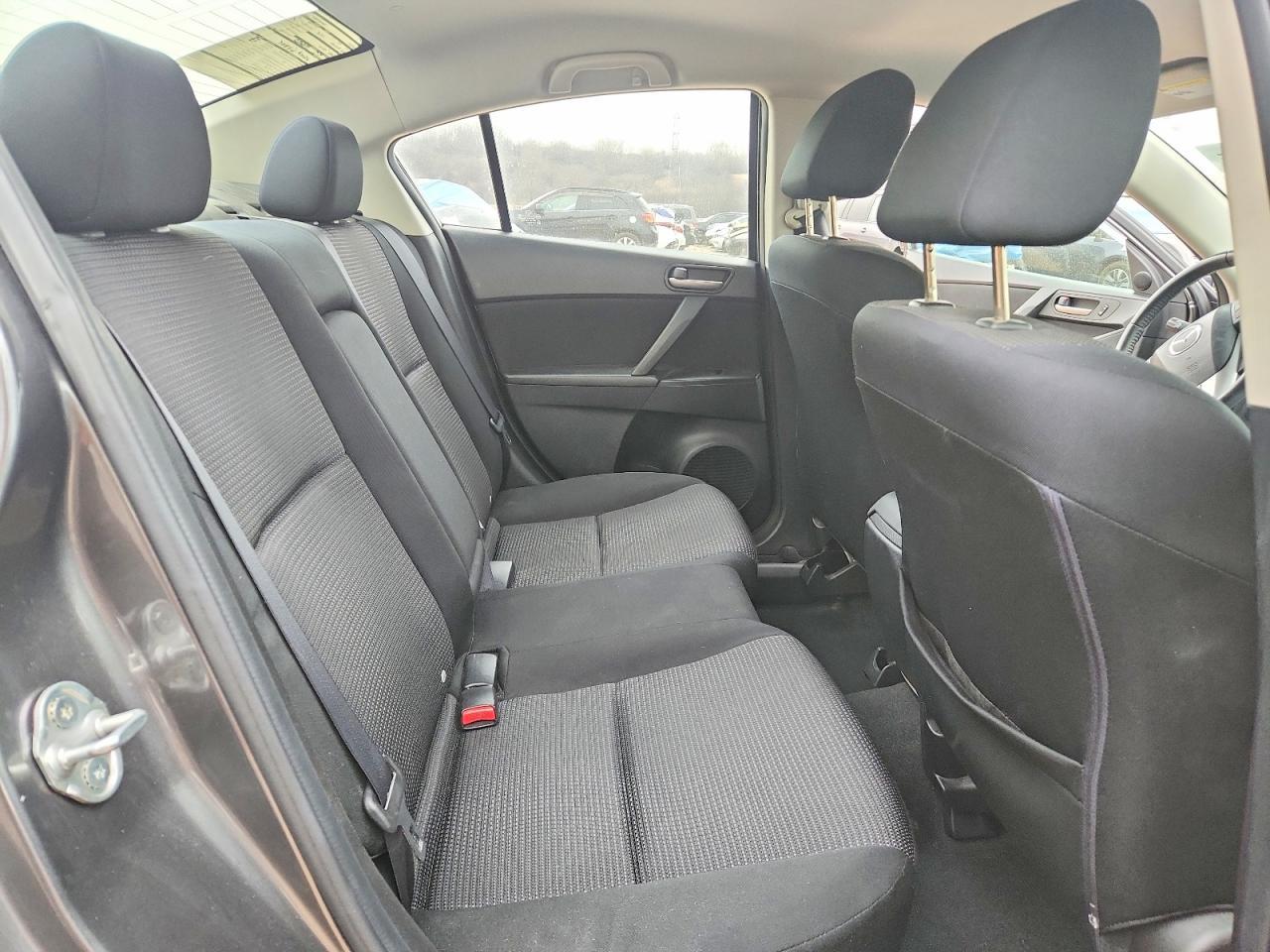 2012 Mazda 3 I