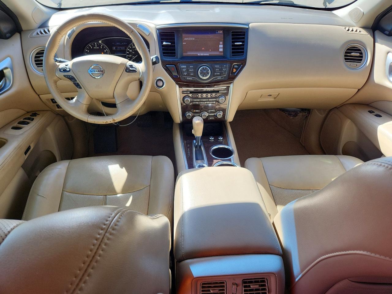 2015 Nissan Pathfinder s