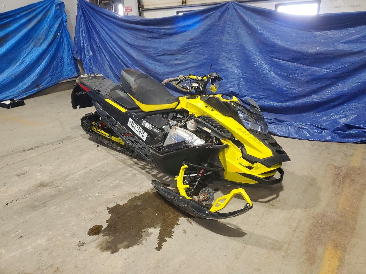 2022 Ski- Doo Renegade X