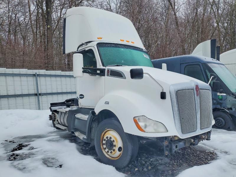 2020 Kenworth T680 Semi Truck