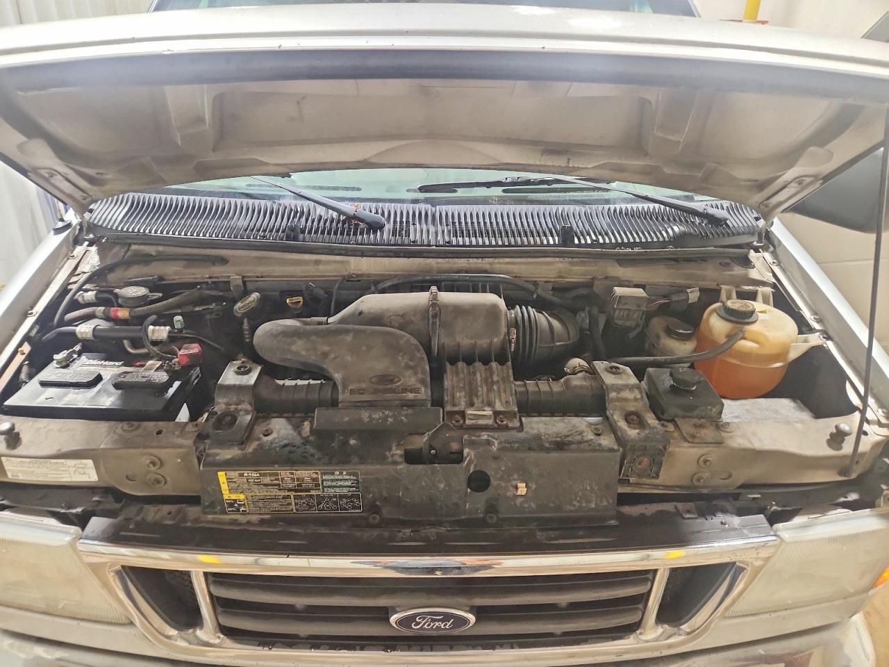 2005 Ford E250 Delivery Van