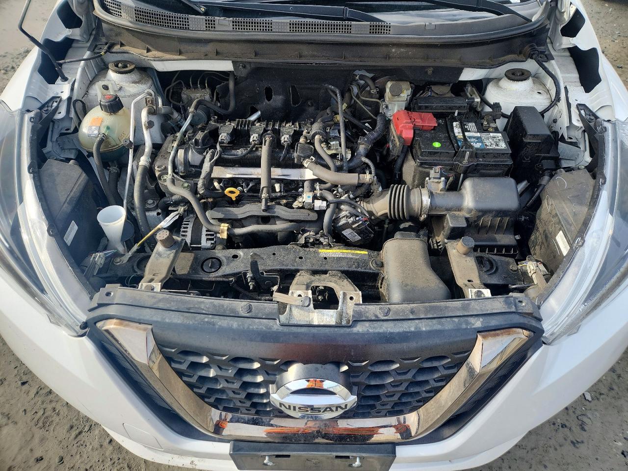 2020 Nissan Kicks sr
