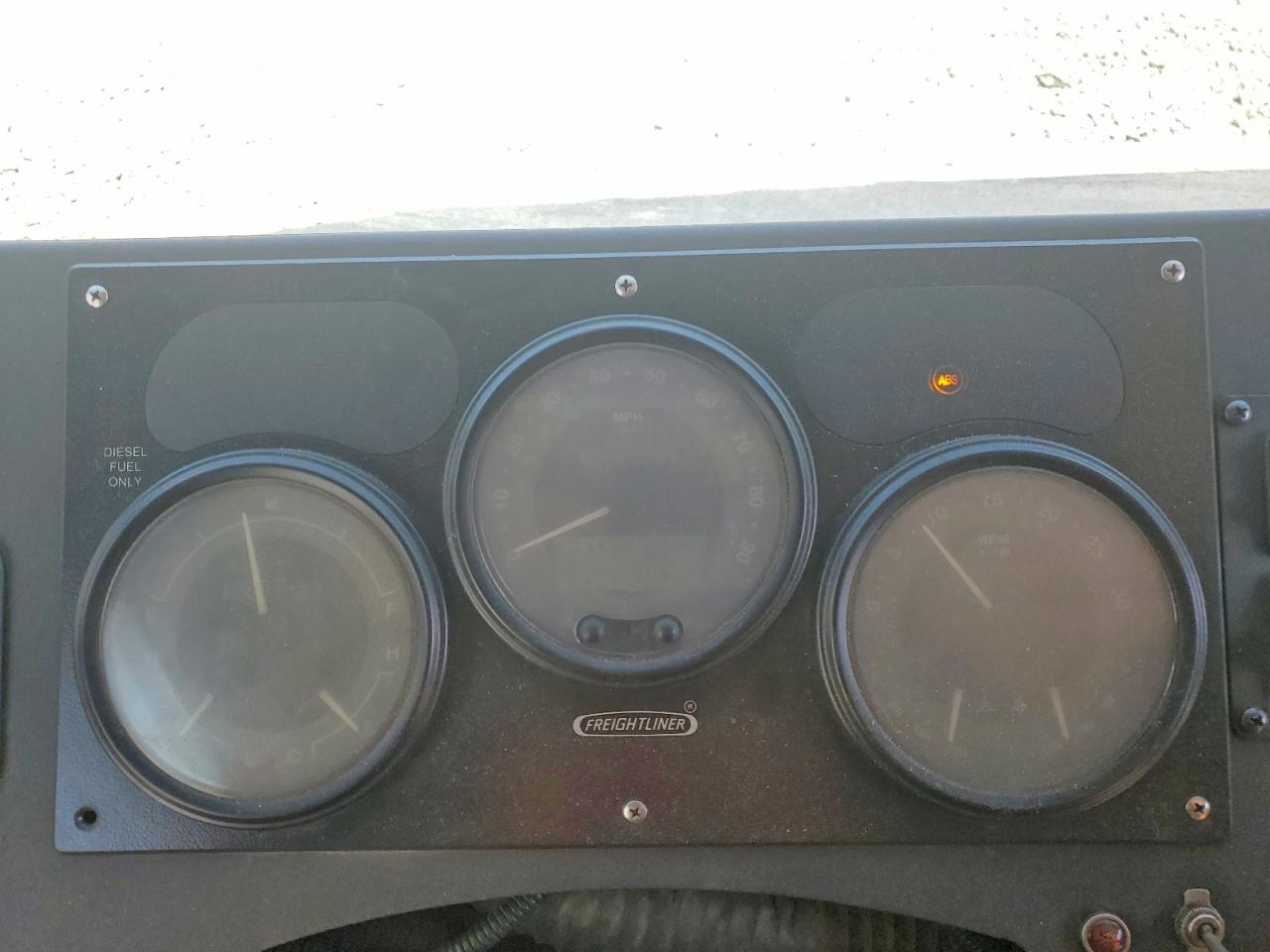 2004 Freigliner 2004 Freightliner MT55 Chassis Delivery Truck