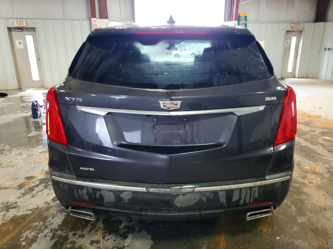2017 Cadillac XT5 Premium Luxury