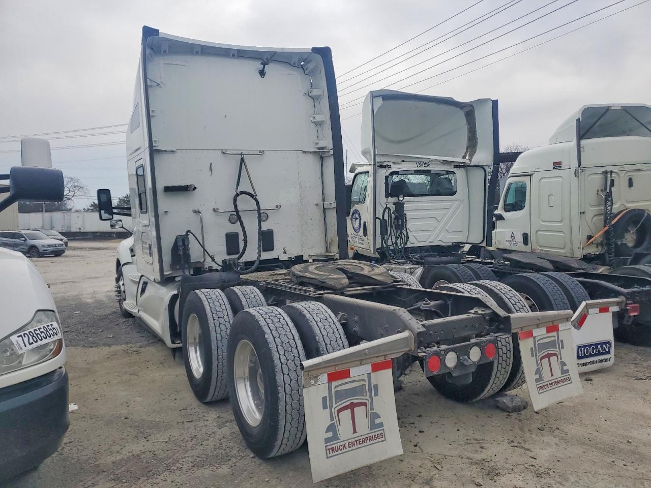 2022 Kenworth T680 Semi Truck