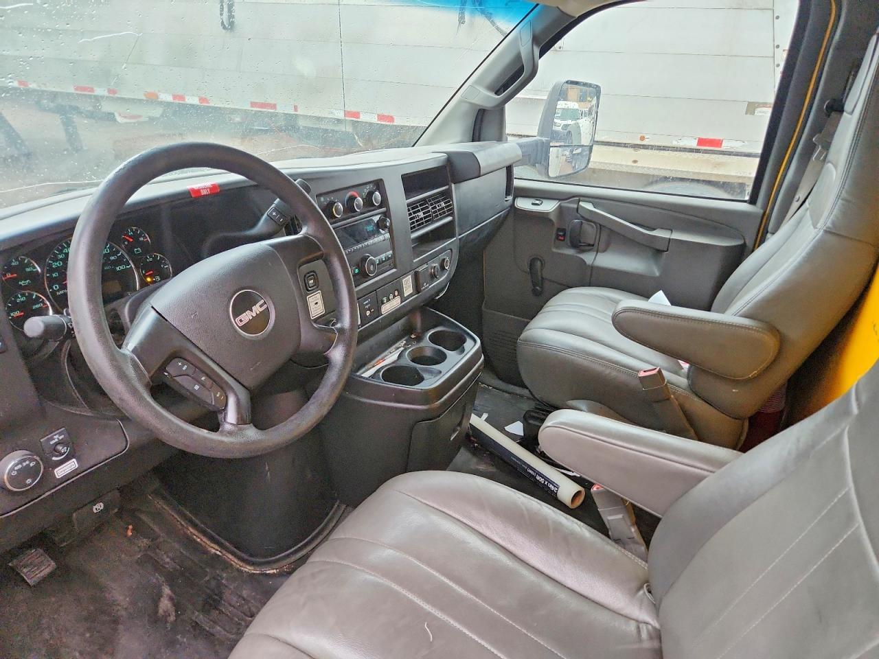 2016 GMC Savana Cutaway G3500