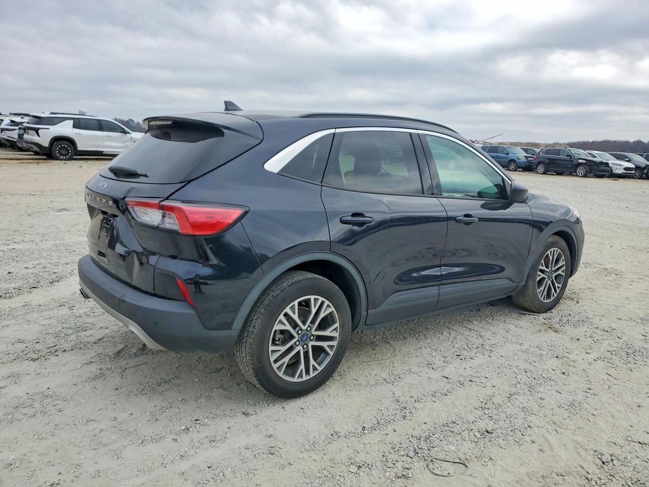 2021 Ford Escape sel