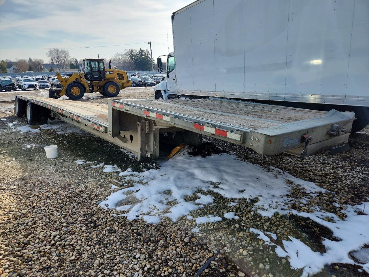 2021 Manac Drop Deck Trailer