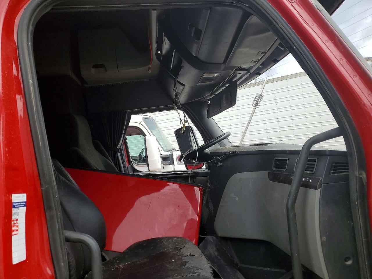 2020 Freigliner 2020 Freightliner Cascadia 126 Semi Truck