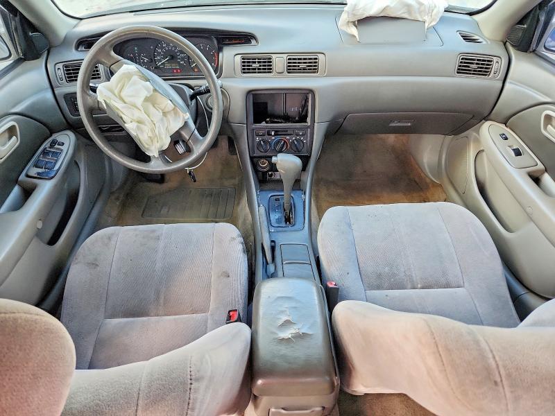 1999 Toyota Camry le V6