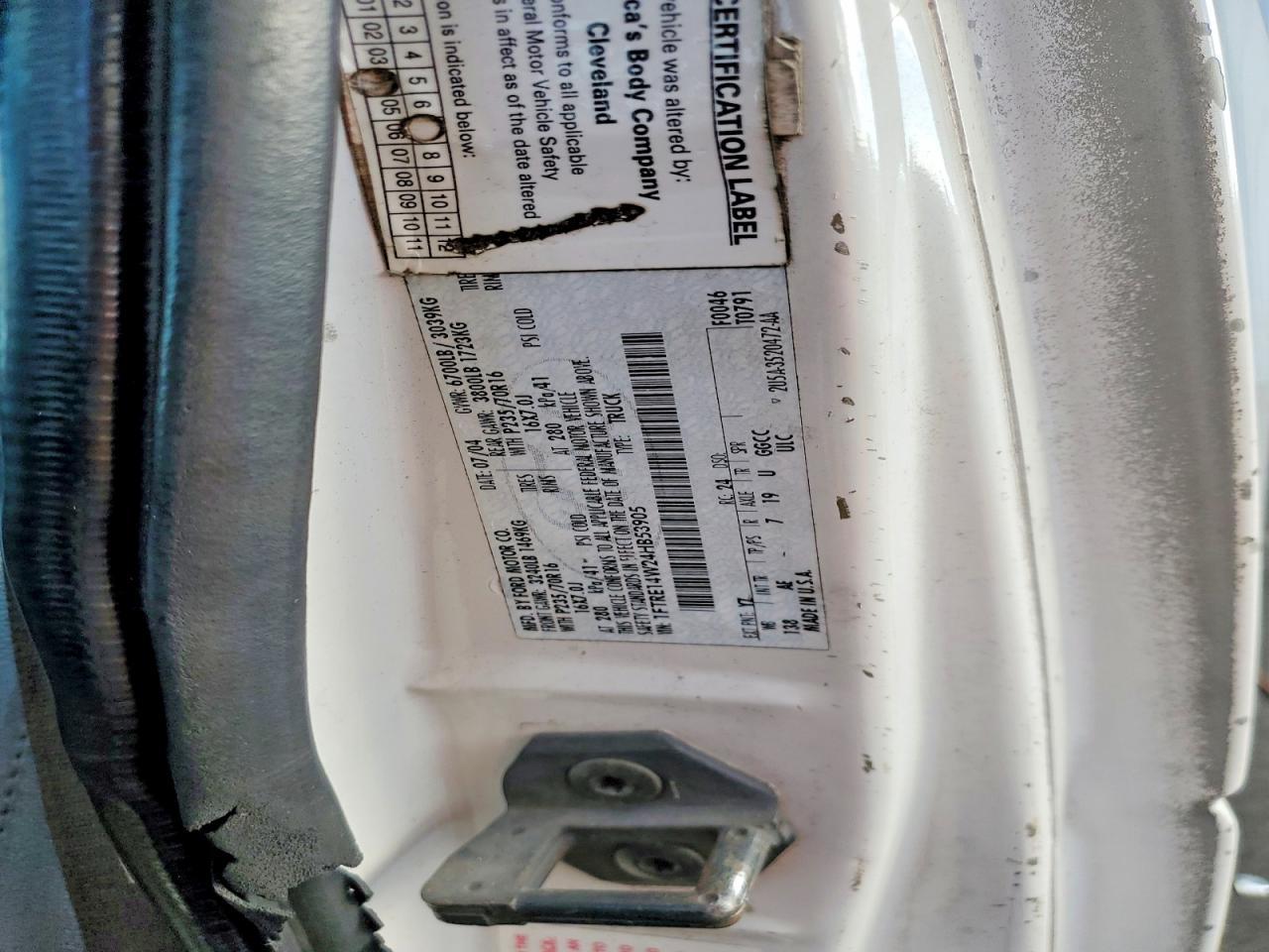 2004 Ford Econoline E150 van