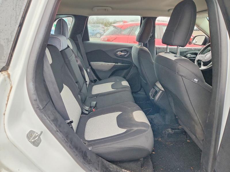 2014 Jeep Cherokee Sport