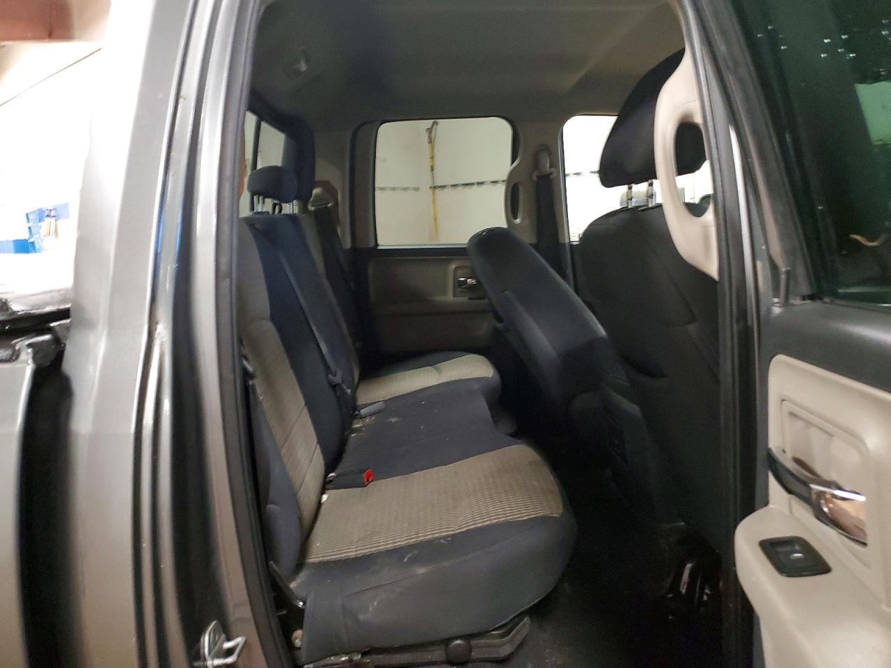 2012 Dodge RAM 1500 SLT