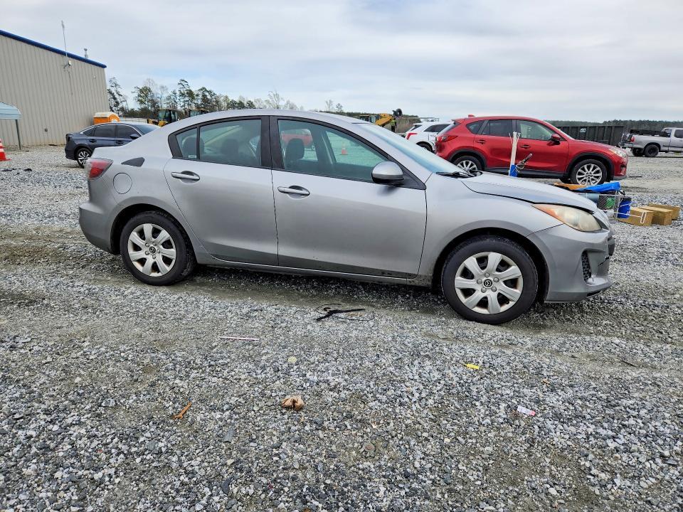 2013 Mazda 3 I