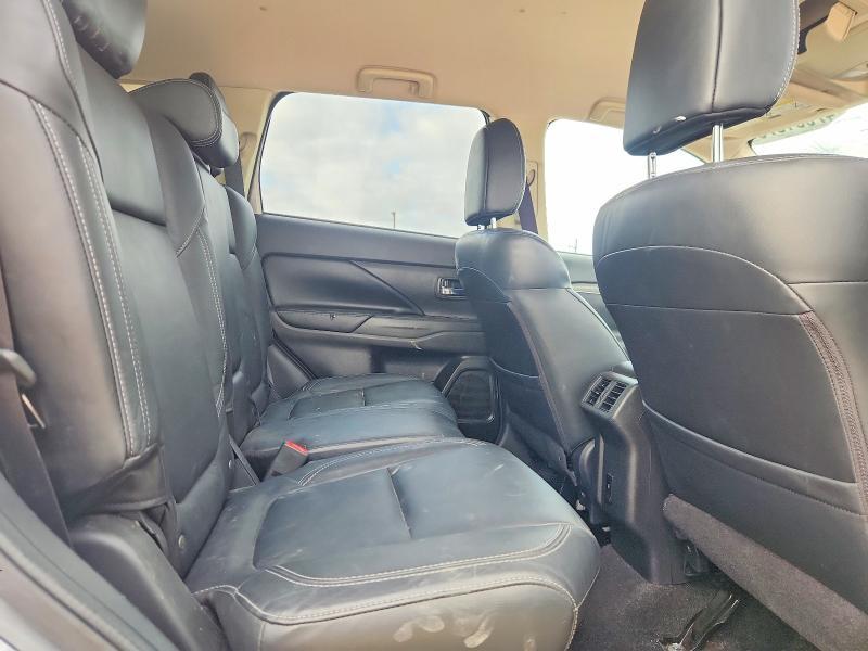 2020 Mitsubishi Outlander se