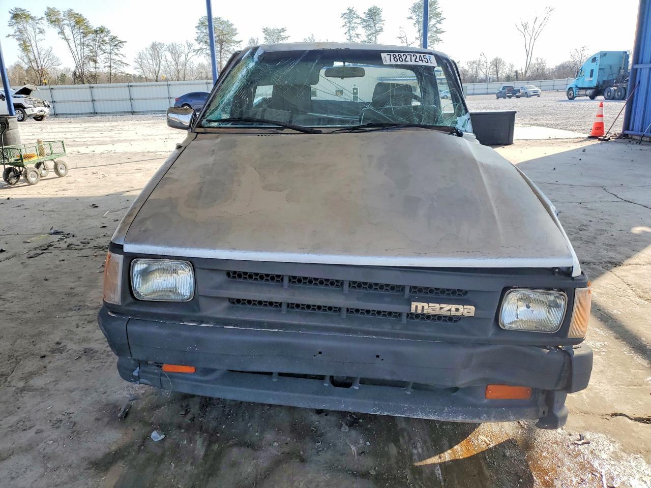 1991 Mazda B2200 Short BED