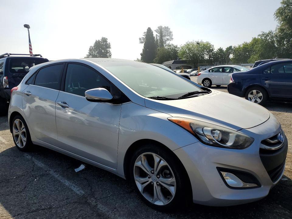 2013 Hyundai Elantra gt Base