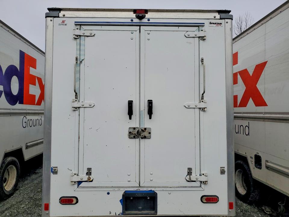 2018 Chevrolet Express Delivery Truck