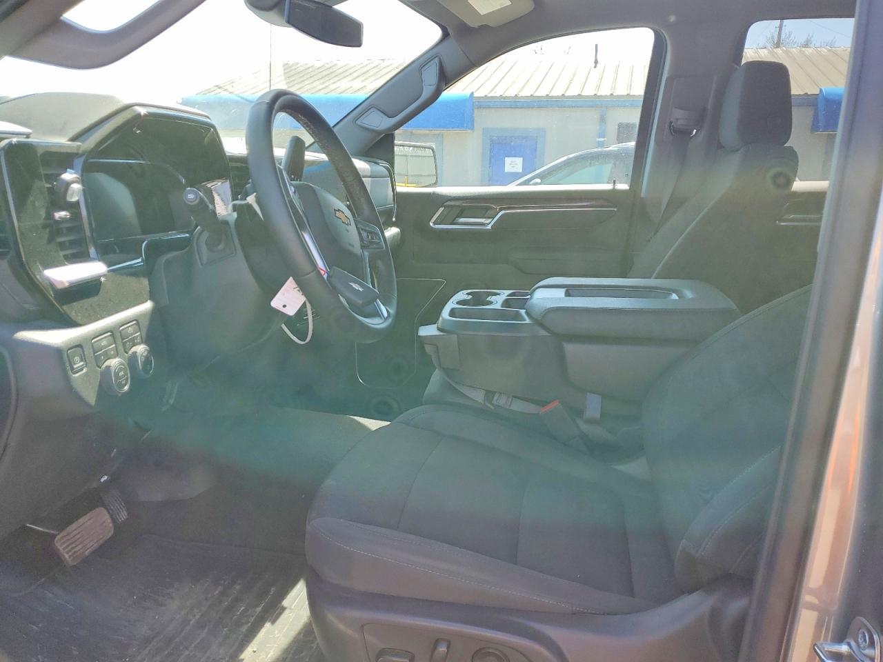 2026 Chevrolet Silverado K1500 LT