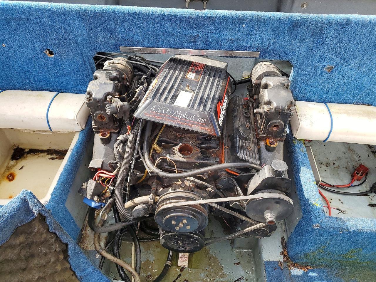1990 SER 200 BOW Rider-Boat
