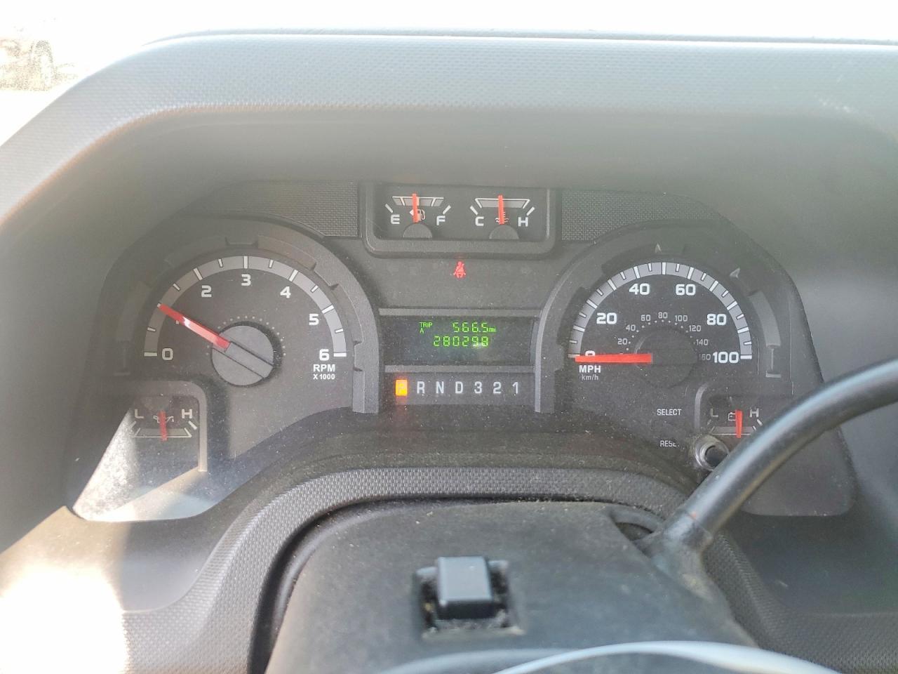 2016 Ford Econoline E350 Super Duty Cutaway Van