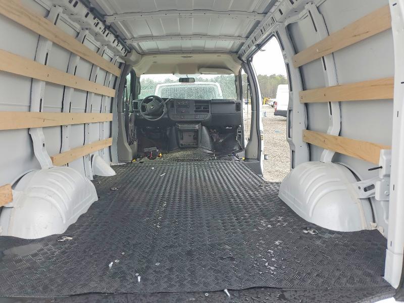 2025 Chev Express G2500