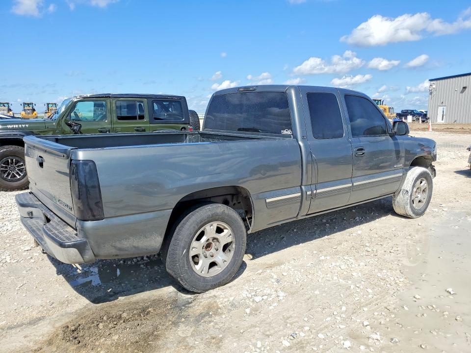 2002 Chevrolet Silverado C1500