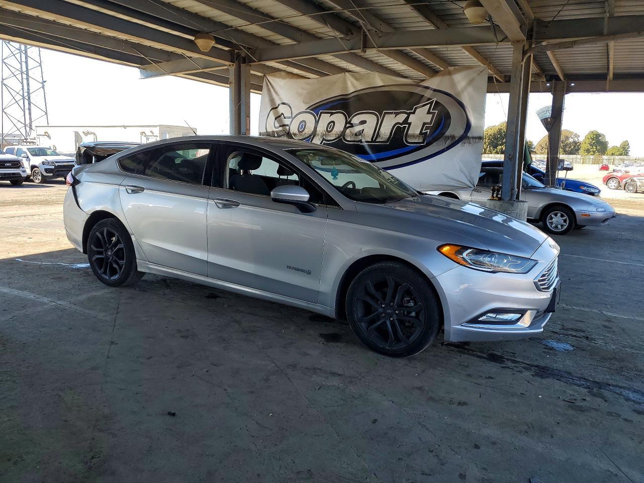 2018 Ford Fusion se Hybrid