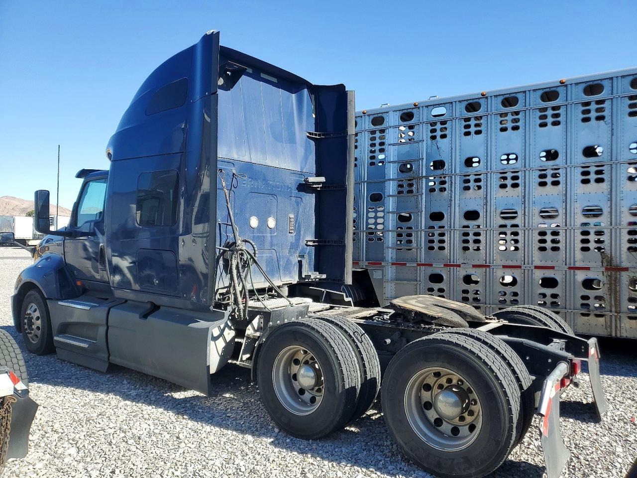 2018 International LT625 Semi Truck