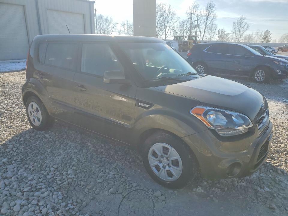 2013 KIA Soul Base