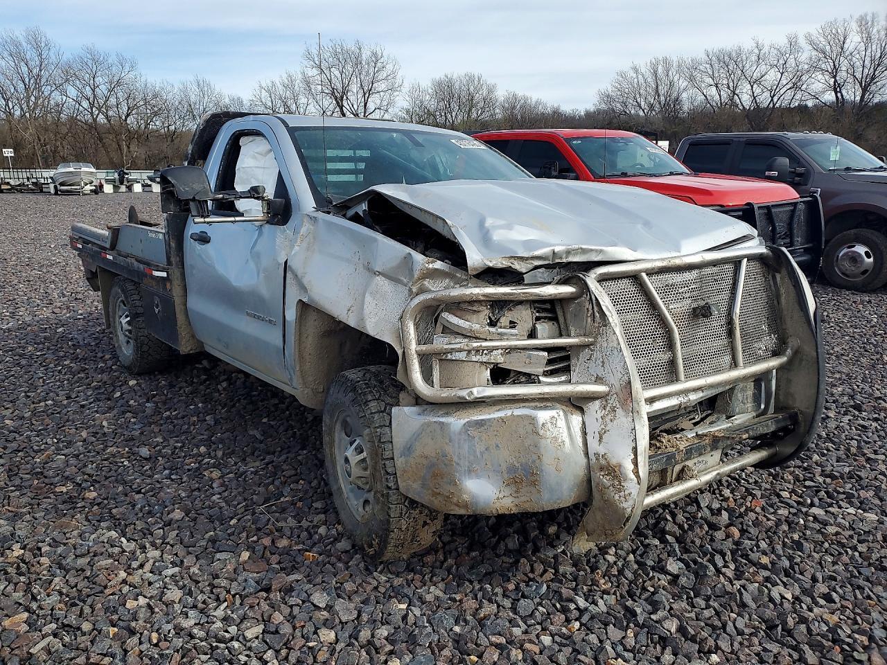 2015 Chev Rolet Silverado 2500 Flatbed Truck