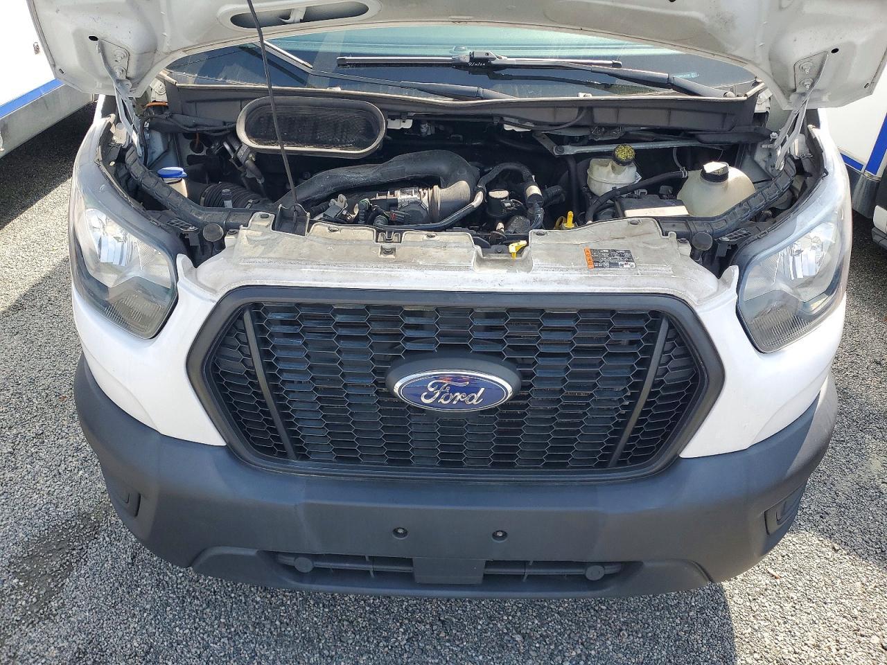 2021 Ford Transit Delivery Truck