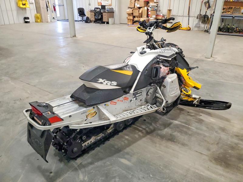 2010 Skidoo Snowmobile