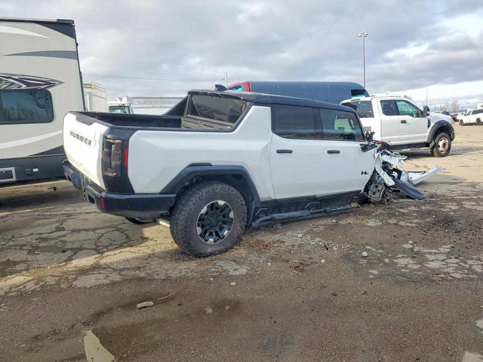 2022 GMC Hummer Pickup Edition 1