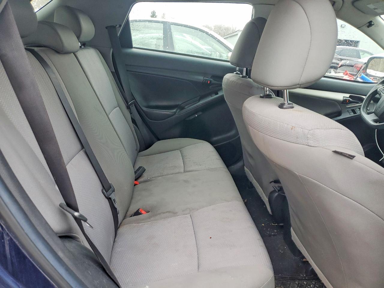 2012 Toyota Matrix l