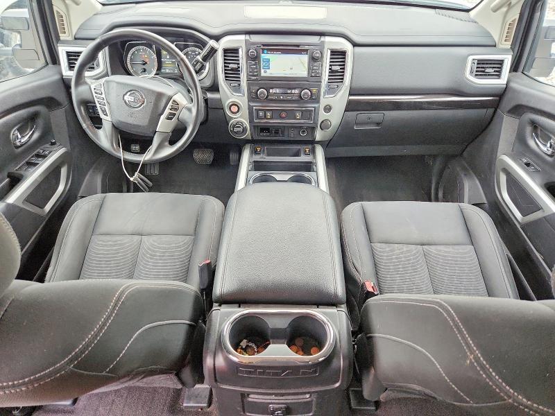 2017 Nissan Titan SV