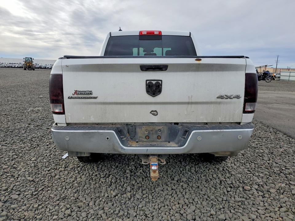 2016 Dodge RAM 1500 SLT