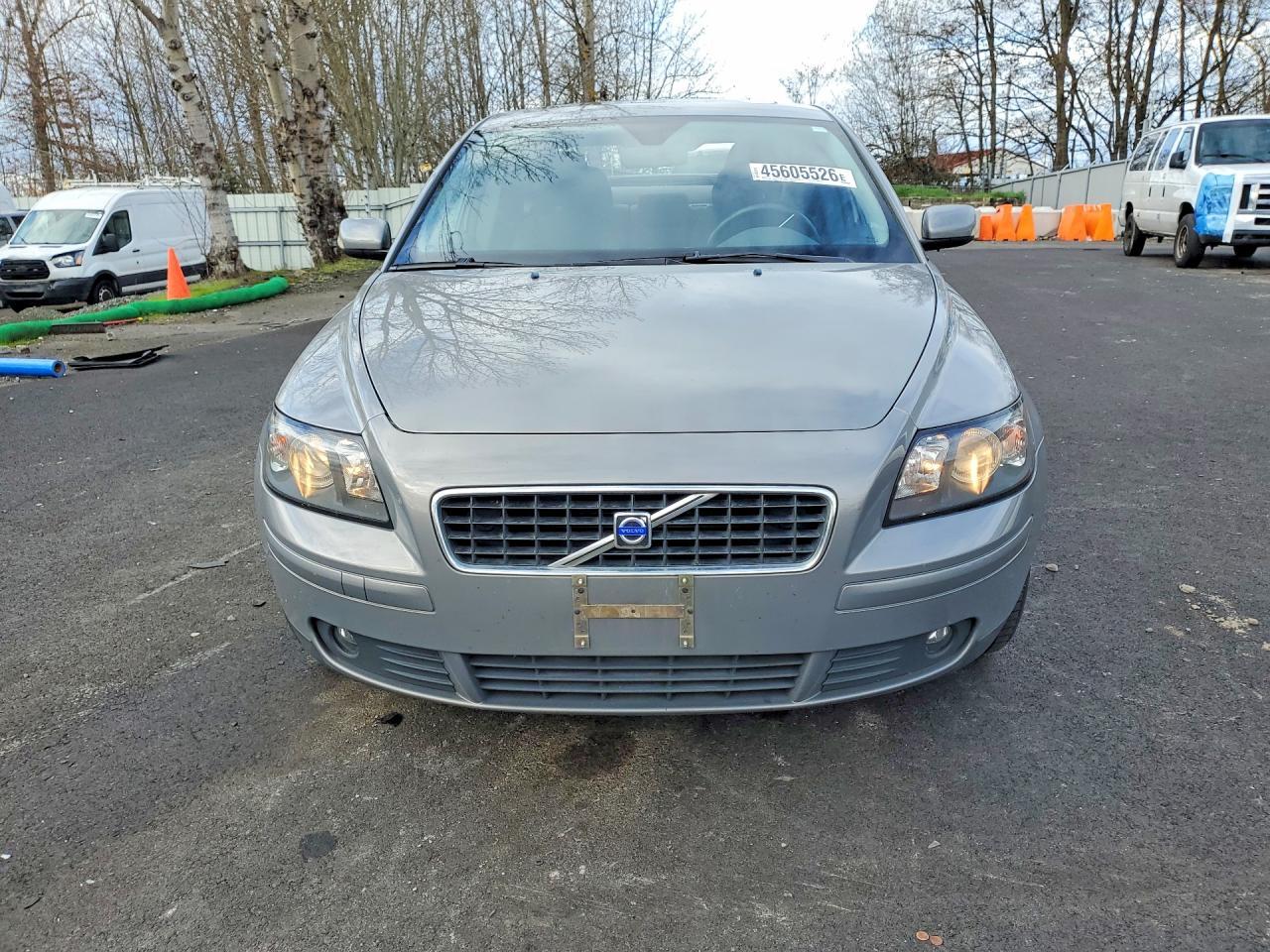 2004 Volvo S40 T5