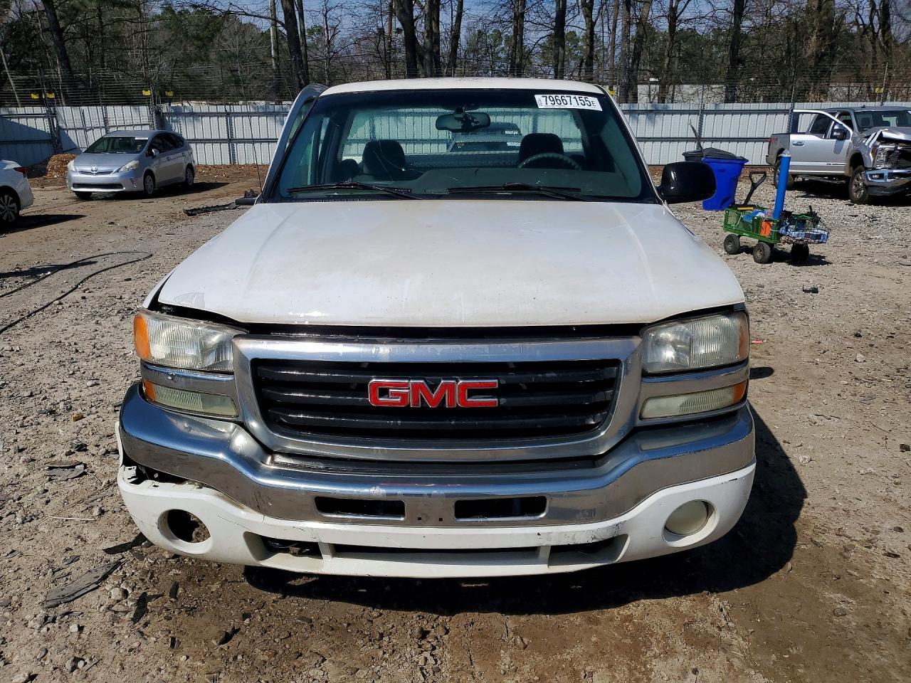 2005 GMC New Sierra C1500