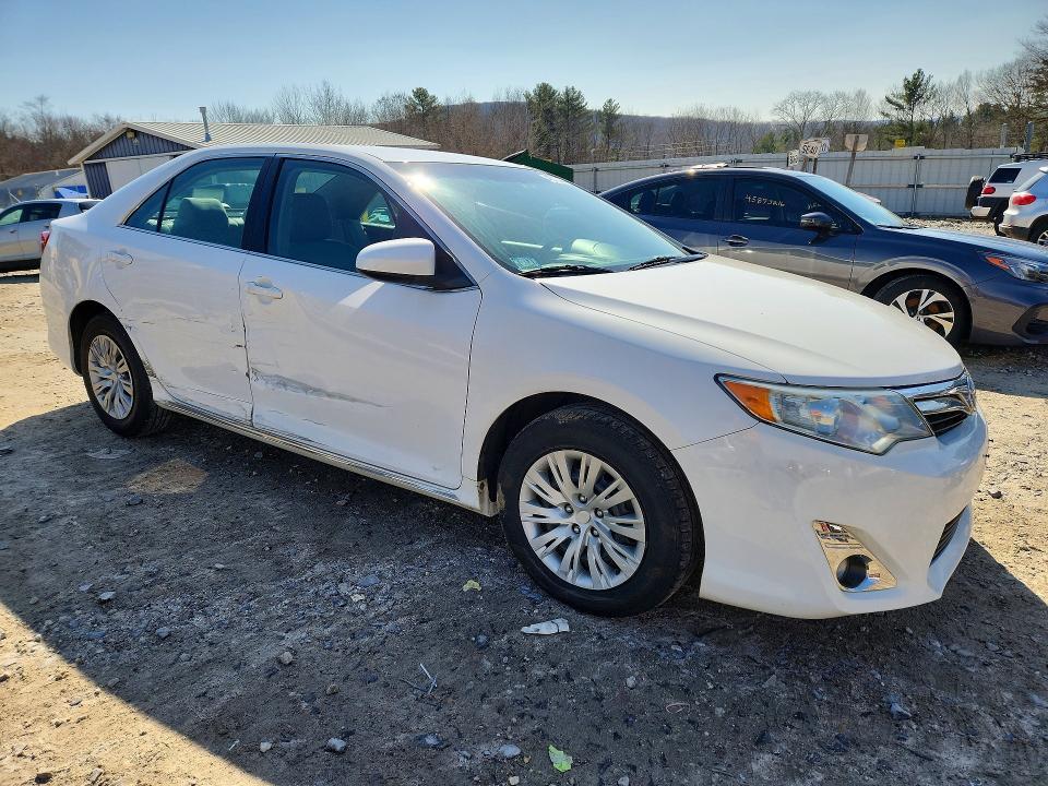 2012 Toyota Camry le