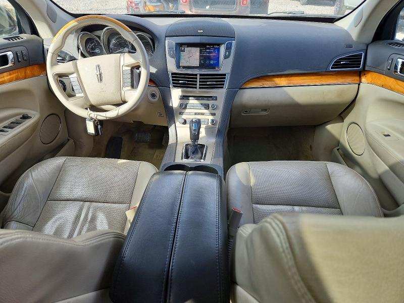 2011 Lincoln MKT