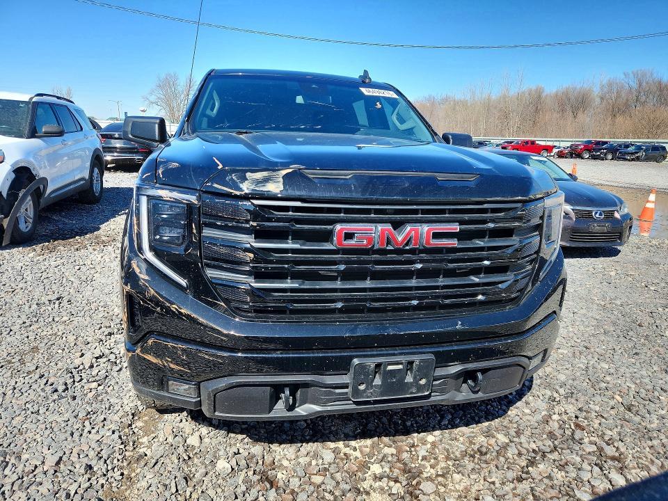 2022 GMC Sierra K1500 Elevation