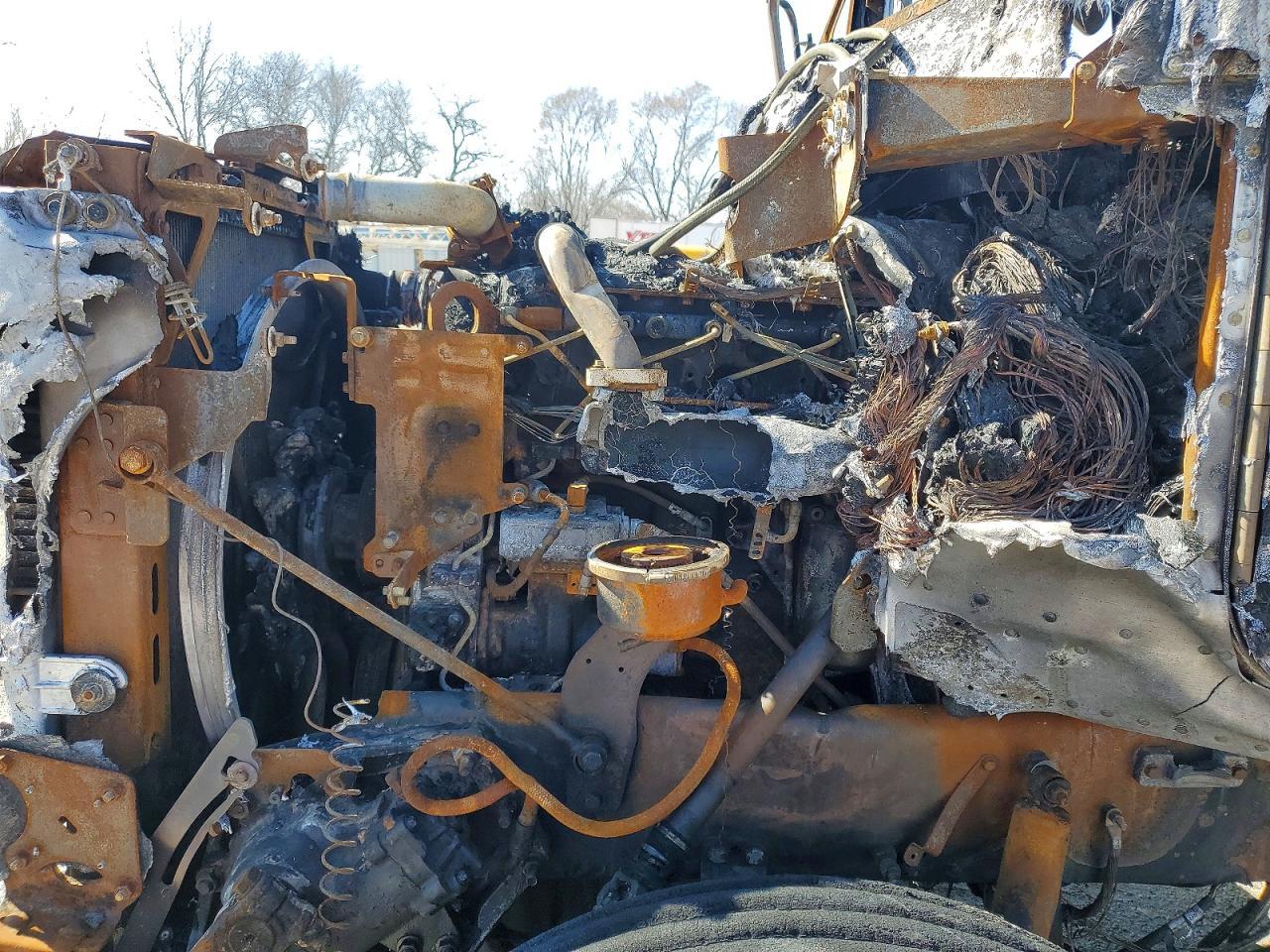 2013 Peterbilt 386 Semi Truck