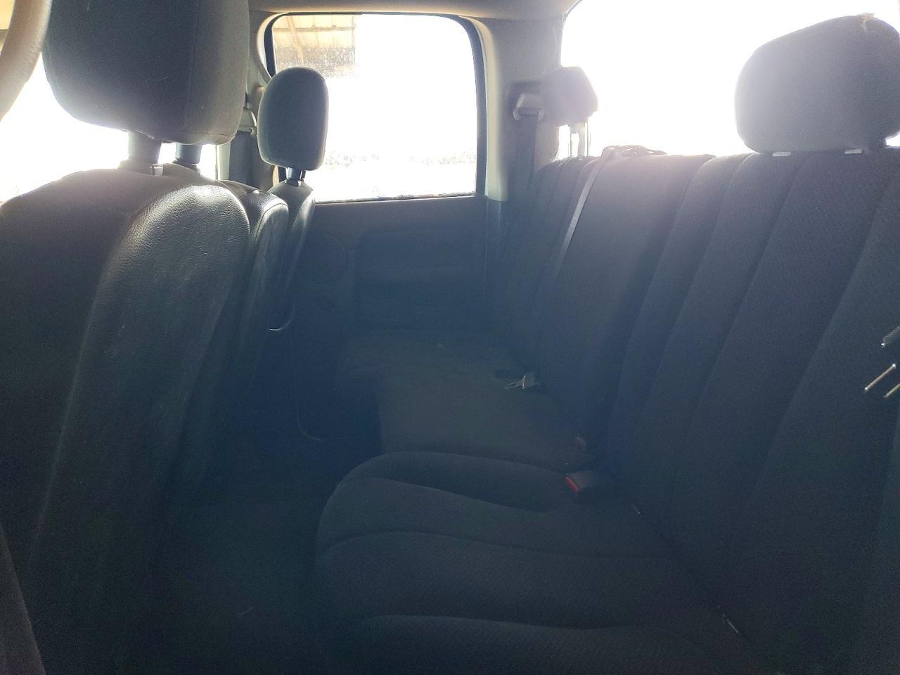 2004 Dodge RAM 1500 ST